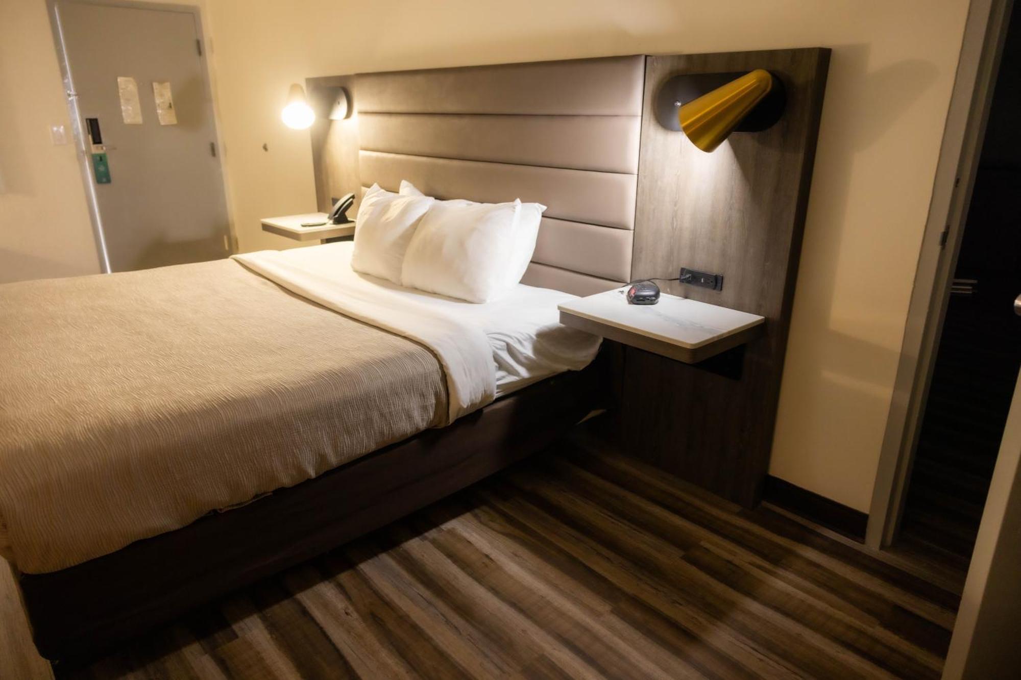 Quality & Hotel Lake Havasu City