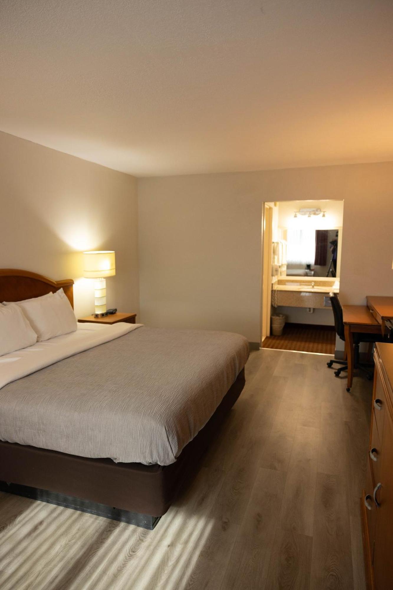 Quality & Hotel Lake Havasu City